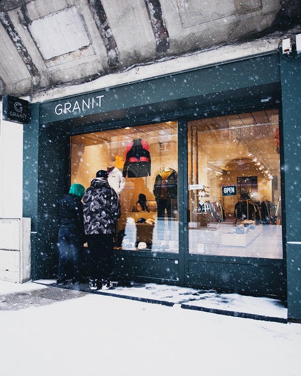 Granit-Snow-Vitrine
